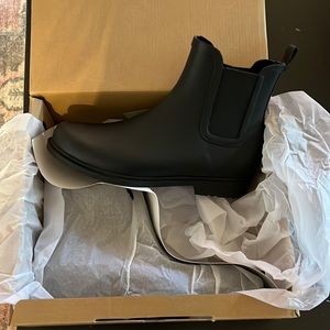 Women’s J Crew Chelsea Rain boots-Black-Size 7